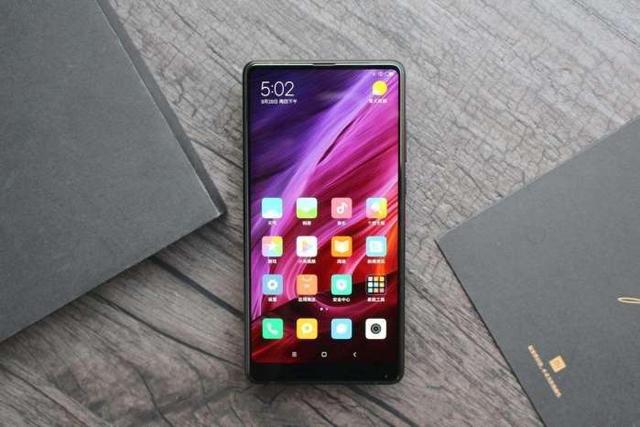 三星折疊手機(jī)渲染圖曝光：顏值驚艷 蘋果華為小米都做不出來